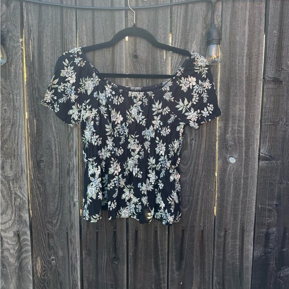 American Eagle Floral Off the Shoulder top Floral Black and Green size XS - Picture 1 of 9